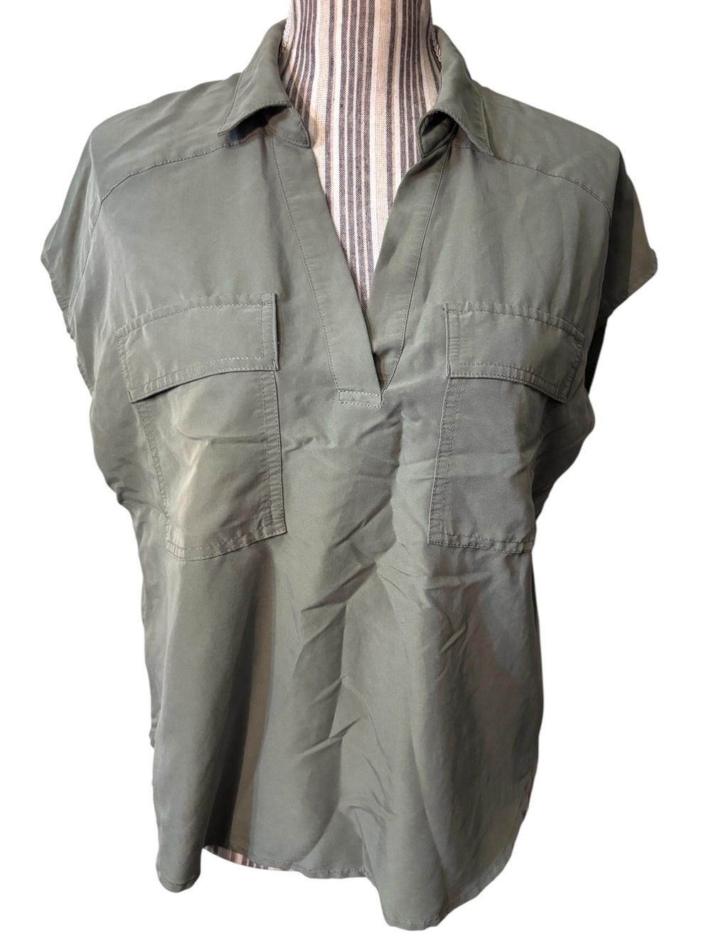 Old Navy Blouse Medium Army Green Utility Shirt Dolman Sleeves V-Neck Collar